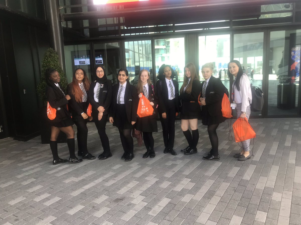scienceHOD1's tweet photo. @allaboutstem @AlbionAcademy year 9 girls loved the @BigBangFair  last week! So lovely to see girls excited about careers in science 😍👩🏻‍🔬 thanks to @MrsBakerAlbion for her excellent driving! #careersinSTEM #STEMeducation https://t.co/3IJmFvyJXX