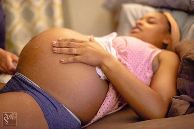 tcbirthphoto's tweet photo. That beautiful belly 😍 #babytime #maternity #pregnancy #earlylabor #homebirth #activelabor #heartbeat #homebirth #birth #thisisbirth #stillsmiling #beautiful #labor #birthphoto #birthphotos #birthphotography #birthphotographer #pregnantbelly  #bellybump https://t.co/6QVsDtdXVG