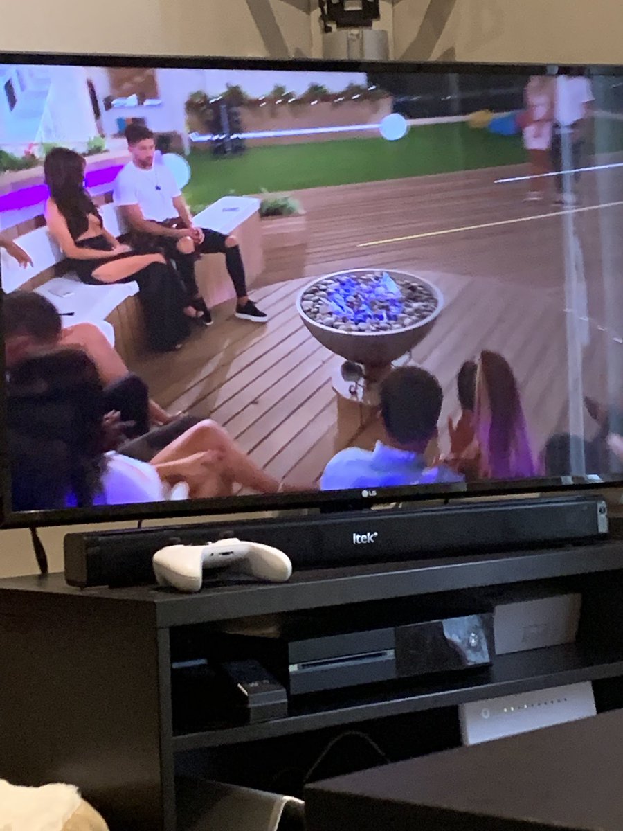 doherty_dee's tweet photo. Um... what is / isn’t Maura wearing!?!? #loveisland https://t.co/ysgDT9u0jZ