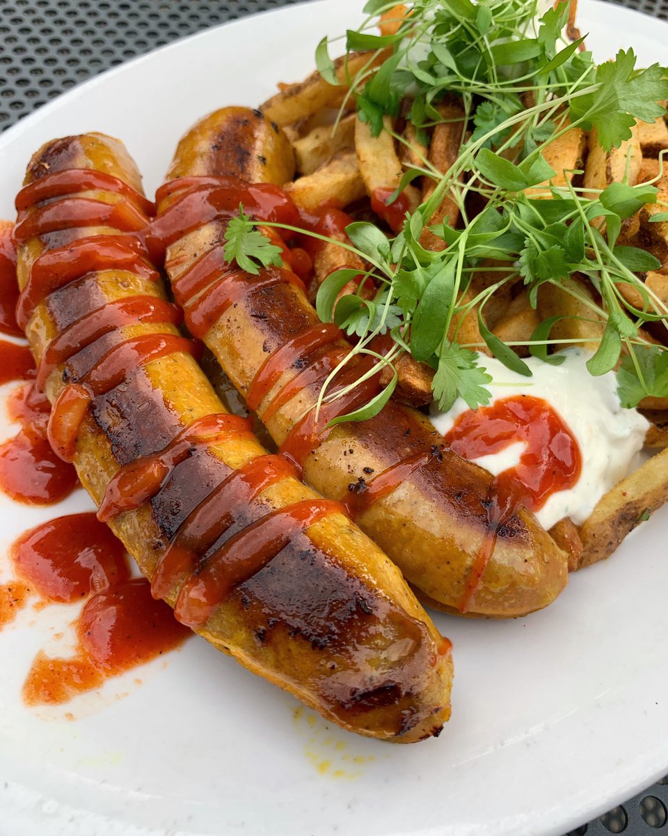 SahmsAleHouse's tweet photo. Come try one or both of these bad boys before the specials change tomorrow. #phillycheesesteak #currywurst https://t.co/fWessvU9uD
