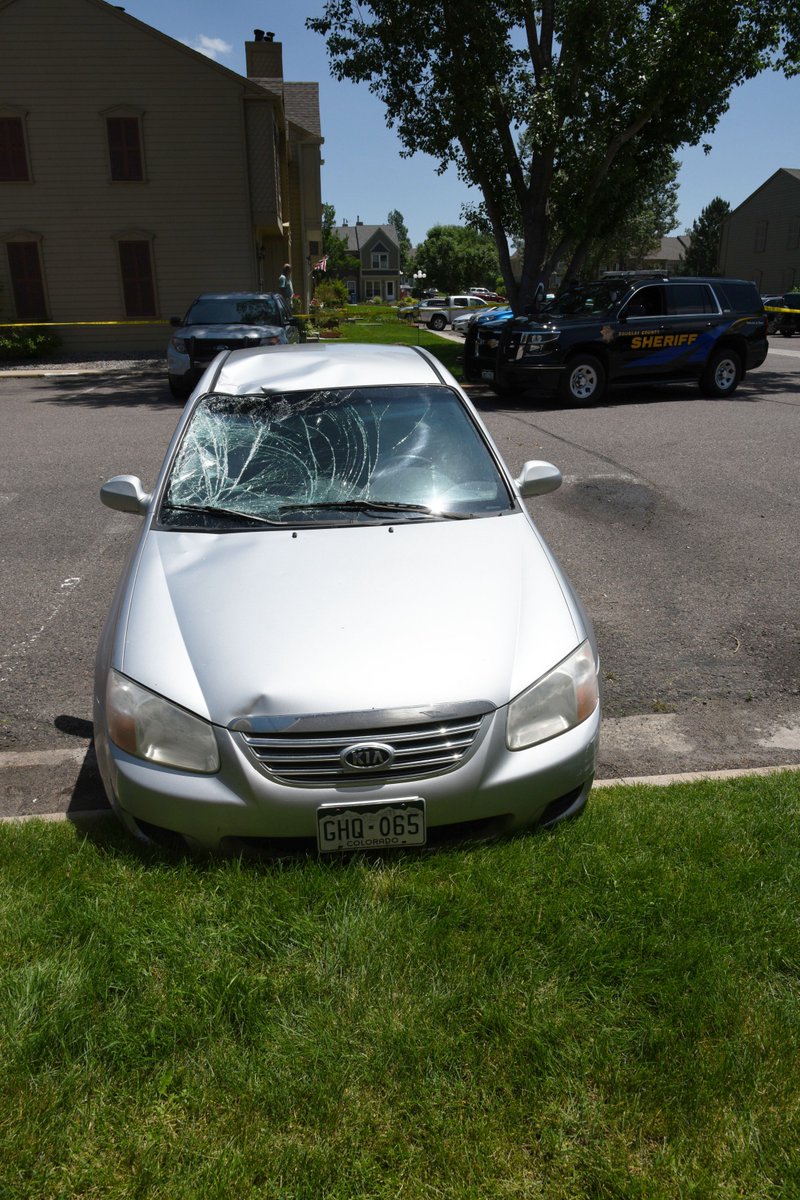 dcsheriff's tweet image. The DCSO is asking for the public's help in finding out who was driving this car on July 4th at about 6:25AM and hit and killed a bicyclist.   Please follow the link for more information.  @CrimeStoppersCO @SheriffSpurlock  dcsheriff.net/sheriffs-offic…