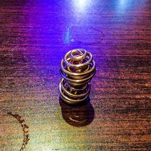 jack__0ats's tweet photo. #omglobes #🕉🌐 - #handmade #copperwire #baodingballs by #jackøats

#play #meditation #namaste #om #mindfulness #wireweaving  #justkeepspining #spiral #sphere #sonicsculpture #stressreliever #handstrengthening #lnk #madeinnebraska https://t.co/YYoZQoETfl https://t.co/Z69LJdjbsI