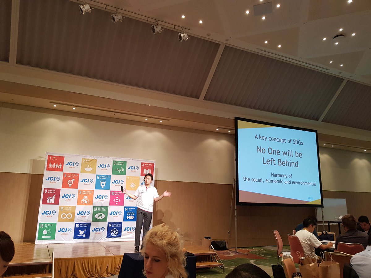 The president of JCI Japan giving a lesson on the #SDGs. Day 10 in japan at #JCI Academy In #Karuizawa