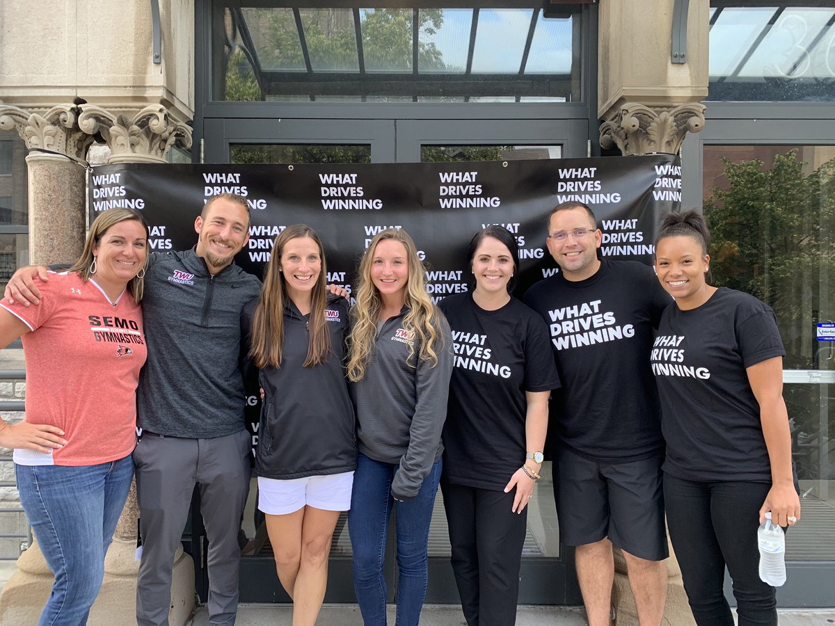 What an amazing day of growth with some amazing people who share a passion for our sport and our student-athletes ❤️ #WDWC19 <a href="/WDWconvo/">What Drives Winning</a> <a href="/stephenhood4/">Stephen Hood</a> <a href="/kristenharold14/">Kristen Harold</a> <a href="/Jen_Q_Llewellyn/">Jen Llewellyn</a> <a href="/alaw722/">Ashley Lawson</a> <a href="/DannaDurante/">Danna Durante</a> <a href="/CaseyJoMagee/">Casey Jo</a> <a href="/Coach_Llewellyn/">Cody Llewellyn</a>