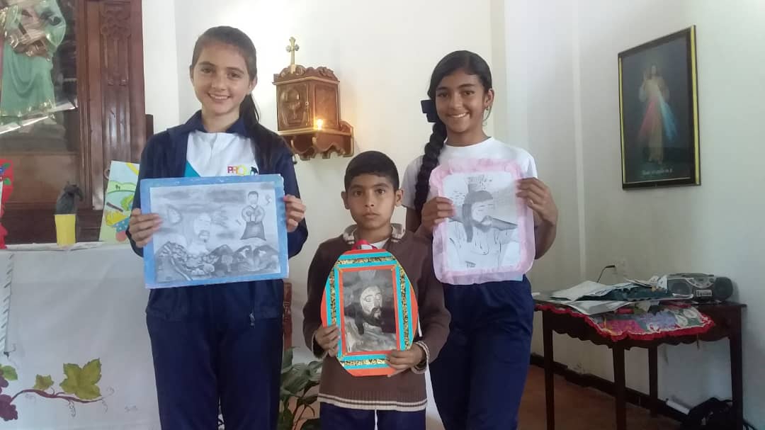 EscuelaJauregui's tweet photo. Exposición de afiches resaltando los 409 años del Patrono del Táchira Santo Cristo. @Crazet2011 @CLIFPJauregui @CLIFPMTACHIRA @SalaTachirazet @jaureguic1 @MPPEDUCACION @BolivarianasZET  @charlychaves @MariaCmoreno2 https://t.co/8k8EoXULef