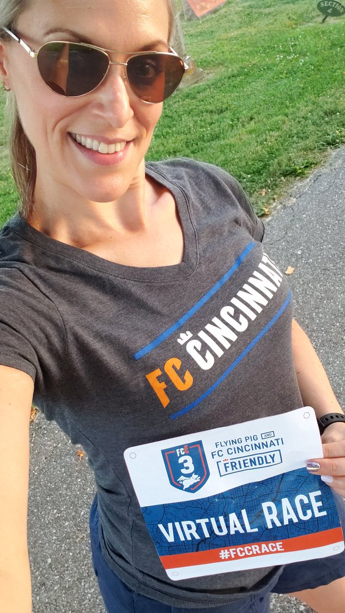 aighmey77's tweet photo. I won't be in town for the real FCC3 "A Flying Pig and FC Cincinnati Friendly" this weekend, so I participated in the virtual race tonight!
.
@FccRace #FCC3Virtual #busyfitmom #5kwalker #fccincinnati #flyingpigfriendly https://t.co/zyhlAoLKAw