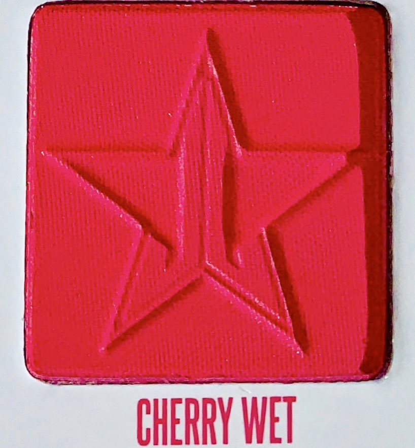 betsyHuey1's tweet photo. #Cherrywet 🍒💦
@JeffreeStar
#jawbreaker
#JawbreakerCollection
#JeffreeStarCosmetics https://t.co/ImAqmVOAev