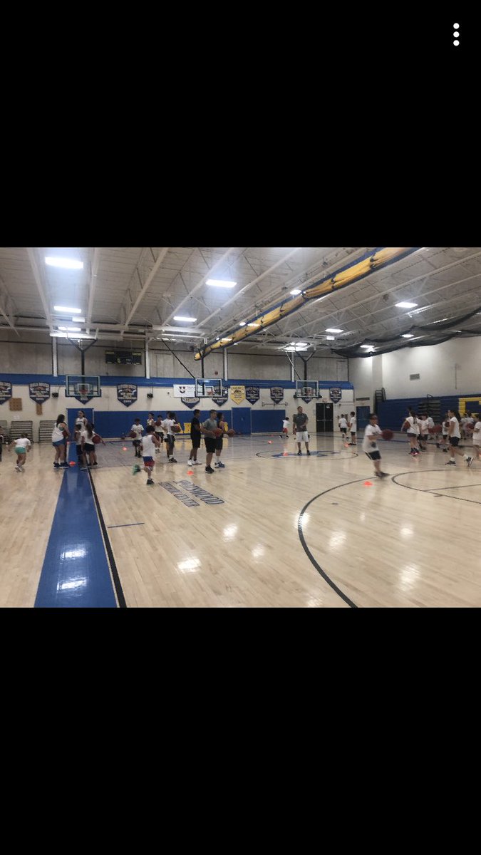 SpotswoodHoops's tweet photo. Day 2 was full of excitement! A lot of hard work is being put in by each camper! https://t.co/fnRzno3u8M