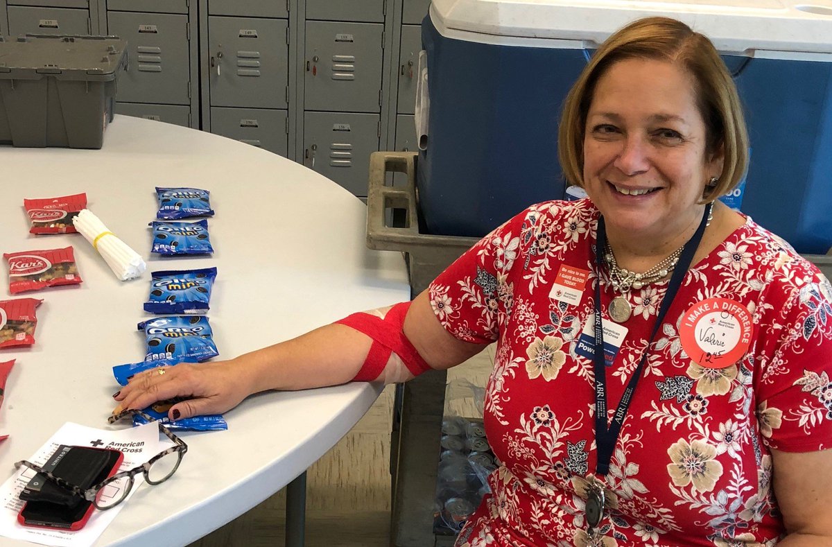 ABR_Radiology's tweet image. Our executive director, Dr. Valerie Jackson, helped the #RedCross today by giving blood at our drive. She and more than a dozen ABR employees donated to help meet the needs of those with #MissingTypes.