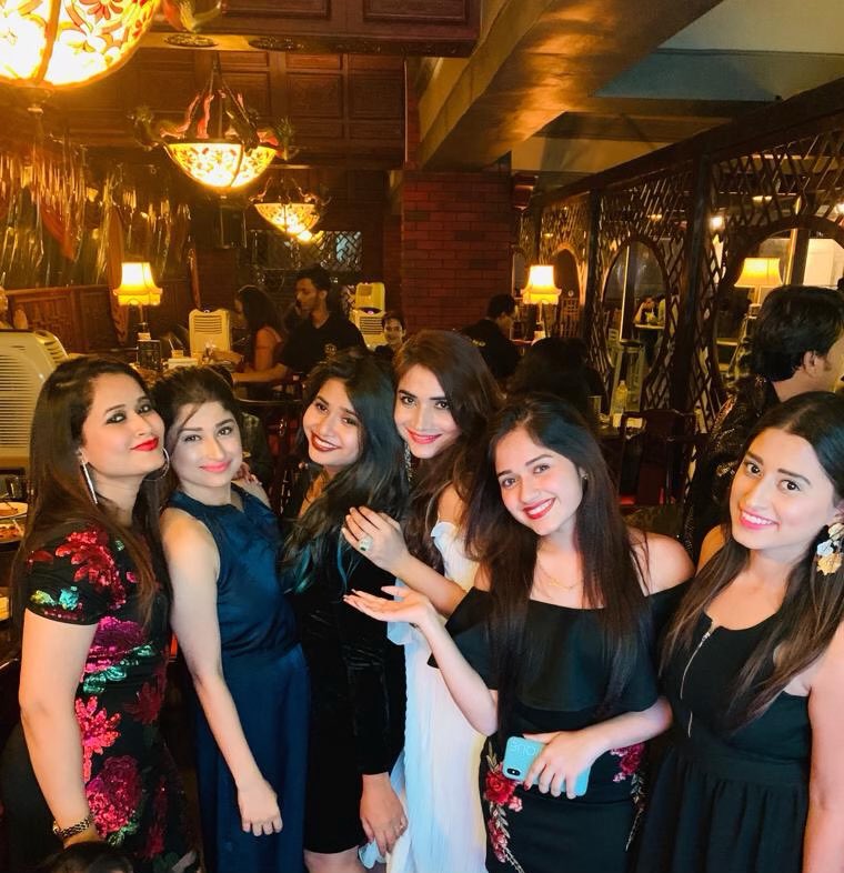 somikhan_ks's tweet photo. Beautiful evening with beautiful people 💗💗💗💗 https://t.co/CEKTDTz2Vi