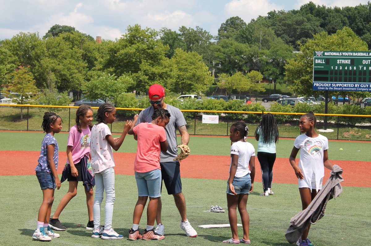 Nats4Good's tweet photo. No place he'd rather be.

📍Nationals Youth Baseball Academy https://t.co/GfNmMsK3Y4