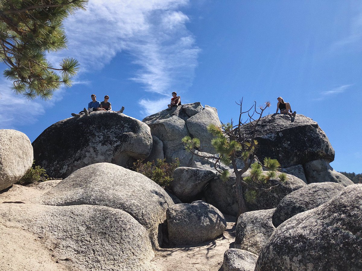lexbrookshire's tweet photo. this family is so fun and i’m beyond blessed to be able to adventure with them https://t.co/otmZ05kx4U
