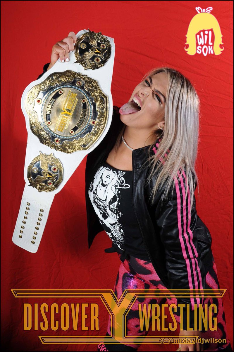 mothfromdaflats's tweet photo. THIS SATURDAY!!! The CHAMP returns to @DiscoWrestling with many beers in hand!!! Then SUNDAY.. definitely NOT MARTINA will be at @BreedWrestling probably still with many beers in hand. Lucha beers! 🍻🏆🎭🍻 https://t.co/AOICx1Kqyf