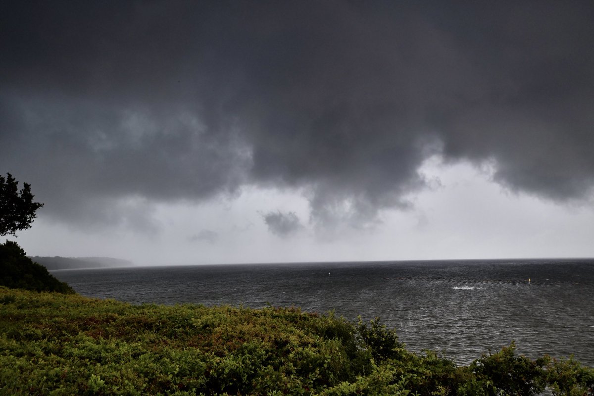 Another thunder storms is brewing over Escambia Bay ⁦<a href="/pnj/">PNJ</a>⁩
