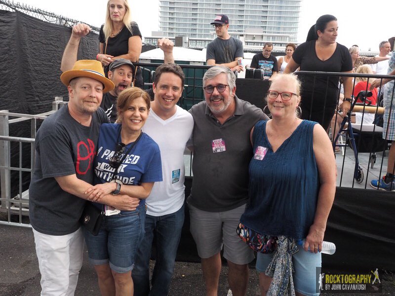 sammysteinlight's tweet photo. While there was some magic in the night on the @thestonepony summer stage w/ @asburyjukes on Saturday, it was made even more special by the time spent w/ some good friends @constancekazee @jeffkazee @BobLeyESPN.  @APBoardwalk https://t.co/bT71uty3Cy