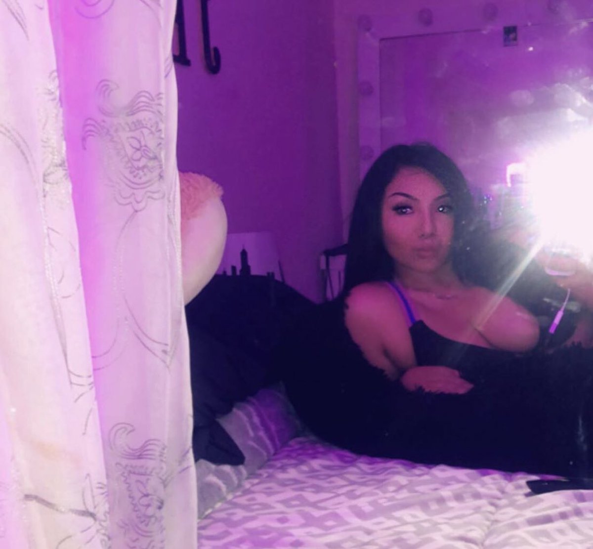 jennymilftits's tweet photo. Daddy take that hard cock out and stroke it to me and my big tits and give me your warm cum👅😋 #horny #bigtits #teen #bigass #curvy #daddy #cumshot #cumtribute #bbc #bigcock #wank https://t.co/YWGVppA4VK