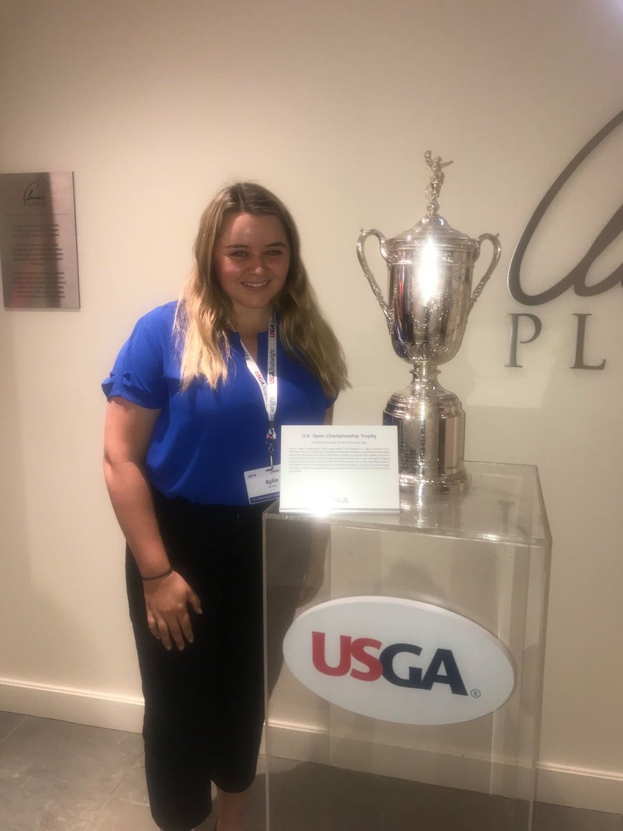ValpoFSL's tweet image. Fraternity &amp;amp; Sorority Summer Member Spotlight: Kylie Shoemake of @ValpoKappa is a 2019 @ValpoU grad. Kylie is spending the summer as an intern for the @USGA located with the Arizona Golf Association running the US Open qualifiers and course rating!  #ValpoGrad @golfgirlkylie