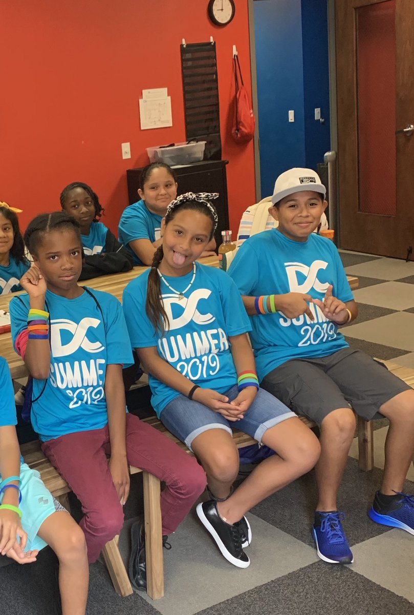 thejenjj's tweet photo. Bradenton Dream Center celebrating #SmarterSummersChallenge this National #SummerLearningWeek which will help these kids have a #SmarterSummer. @SuncoastCGLR https://t.co/w6dzBQRwY7
