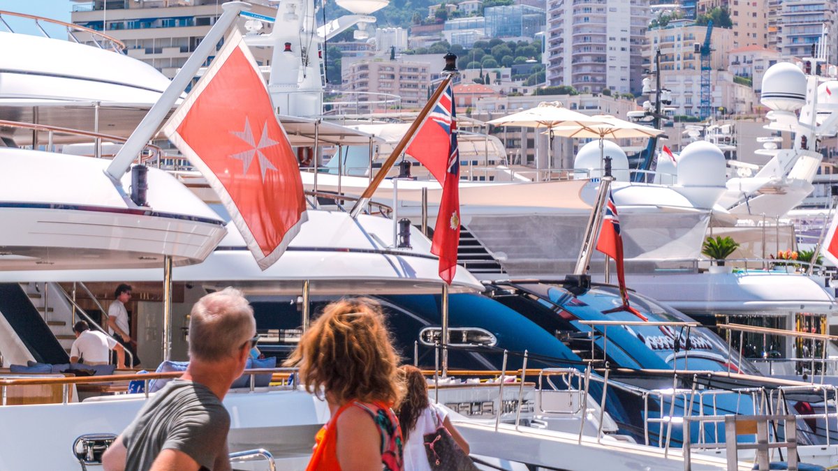 YPI CREW July yacht jobs are out! Calling all chief engineers, 2nd engineers, spa therapists, masseuses, nurses, service stews, laundry masters, deck carpenters and deckhands... We need you! ypicrew.com/ypi-crew-yacht… #yachtcrew #yachtjobs #yachting