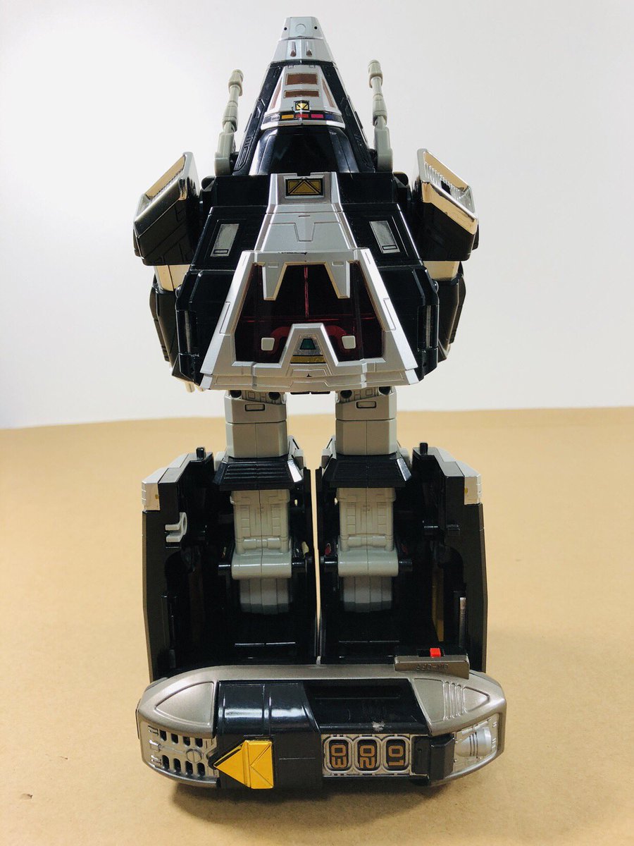 RangerSelect's tweet photo. Did You know? You can connect the original Battlizer to the Deluxe Delta Megazord.
#powerrangers #rangerselect #gogopowerrangers #superheroes #rangernation #bandai #megazord #zords #toys #actionfigures #powerrangersinspace #pris #powerrangersspace #prinspace https://t.co/YEd5VhXfYX
