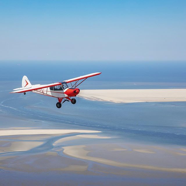 ErikBrouwer's tweet photo. Herman in his Super Cub over his home ground: the Wadden Sea UNESCO World Heritage Site.
The Wadden Islands are in continuous apparent movement. The most important movement is the 'migration': the islands themselves are slowly but certainly moving from W… https://t.co/VujSJQNWkN https://t.co/40JJJyX8xe