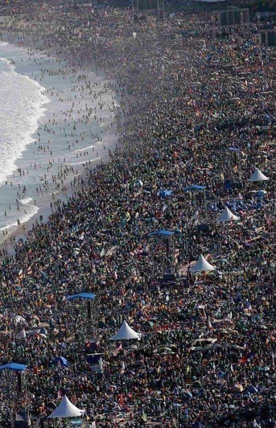 SaddiK_MohameD1's tweet photo. Is China in the sea or the sea in China ?? 😎 https://t.co/q9EYwZ7UPG