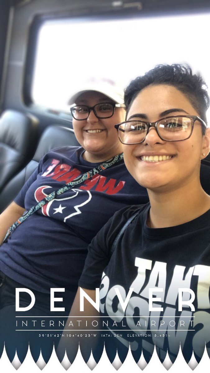 siracha_21's tweet photo. Colorado was defiantly one for the books π first of many vacations with my baby girl π₯° #Colorado2019 https://t.co/G3eWNFKpmo