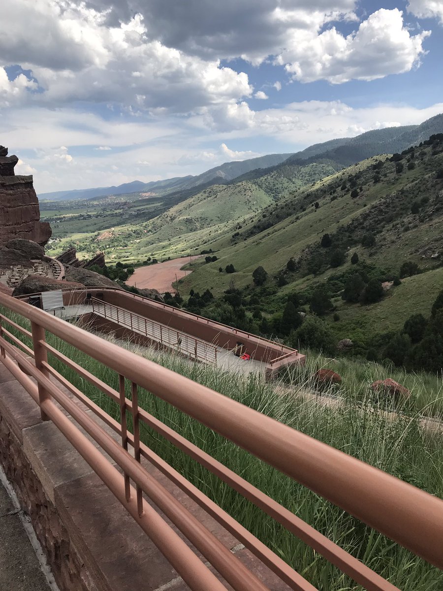 siracha_21's tweet photo. Colorado was defiantly one for the books π first of many vacations with my baby girl π₯° #Colorado2019 https://t.co/G3eWNFKpmo