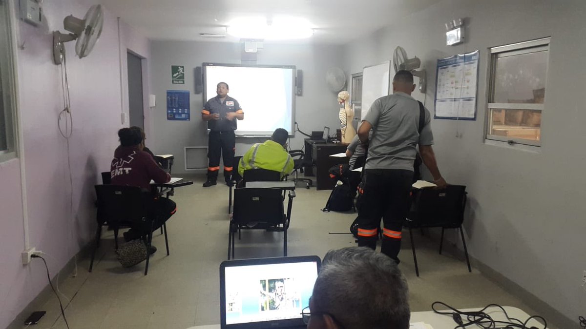 SUME911's tweet photo. Del 9 al 13 de julio estaremos realizando el Curso Teórico de Operación de Vehículos de Emergencias, como parte de la mejora continua de la seguridad vial en nuestro personal https://t.co/4MRam36aDs