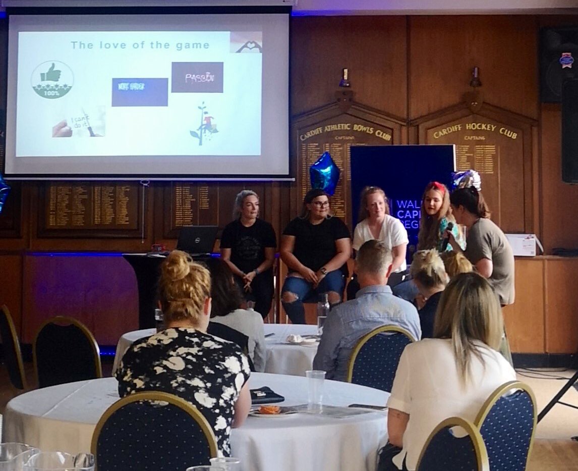 Cardiff_RugbyW's tweet photo. The biggest thank you to @mentalhealth, @theWRPA, @WelshRugbyUnion, @cardiff_blues and to our wonderful chaplain @lewis_heth for making this project a  huge success. Is your head in the game? #ItsOkayNotToBeOkay 🧠 https://t.co/DzDmGlgjnV