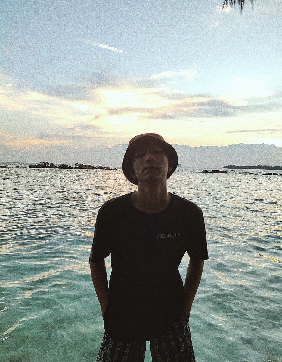 alivianivdho. tweet media