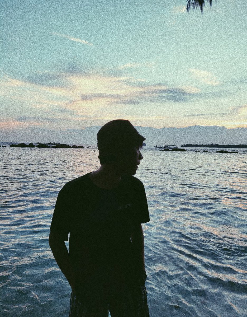 alivianivdho. tweet media