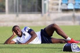 CLMerlo's tweet photo. Jan Hurtado va a jugar en #Boca. Notificó vía carta documento a #GELP que jugará ahí y que, el acuerdo con #Genoa, no es tomado en cuenta porque fue cerrado después del SÍ del venezolano al "xeneize". Y aclaró que está dispuesto a ejecutar la cláusula de salida de u$s 2M. https://t.co/FJx2Crrcyj