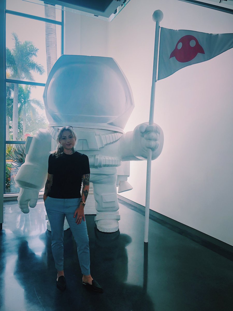SuzanneBorders's tweet image. Honored and humbled to visit @magicleap HQ today!! 🎉🙏🏽 Thank you to the entire #magicleap team for the warm welcome and support of @BadVR_Inc’s #SeeSignal product!! Shoutout to the amazing @slukas for making it all possible. Hope to visit again soon! 🙌🏽✈️ #SpatialComputing