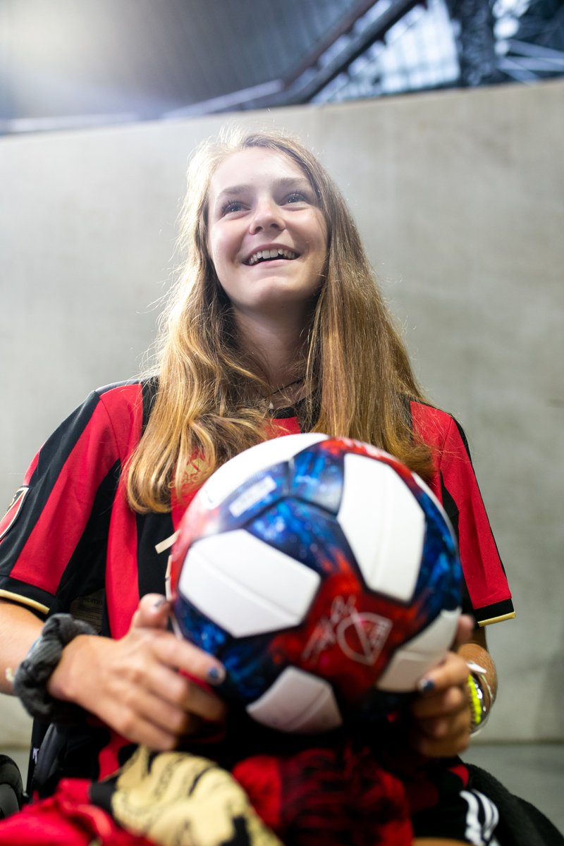 ATLUTD's tweet photo. "It's hard sometimes, but you just have to keep going and keep pushing through."

Adversity will not define her.

Behind the Stripes, Mckenna Woodhead

📝: https://t.co/by9Tp325xT https://t.co/3ZmiXCQ59n