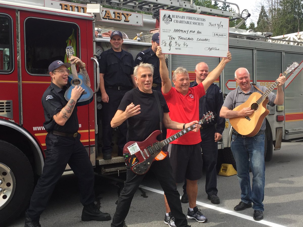 IAFF323's tweet image. @IAFF323 Pres. Jeff Clark presents former punk rocker @DOAJoe $10K cheque from the #Burnaby Firefighters Charitable Society for new music charity #Harmonyforall @BurnabyFireDept @CityofBurnaby @MayorofBurnaby @bcpffa @IAFFNewsDesk @IAFFCanada