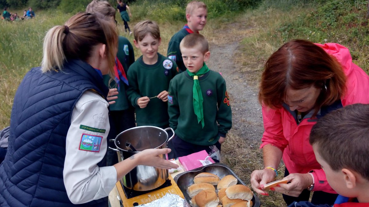17BarrowScouts's tweet photo. Scrabble #WideGame, food, silly races - great end of term night with @1st7thBarrow at @WoodlandTrust's Sea Wood https://t.co/bLe88nDpPK