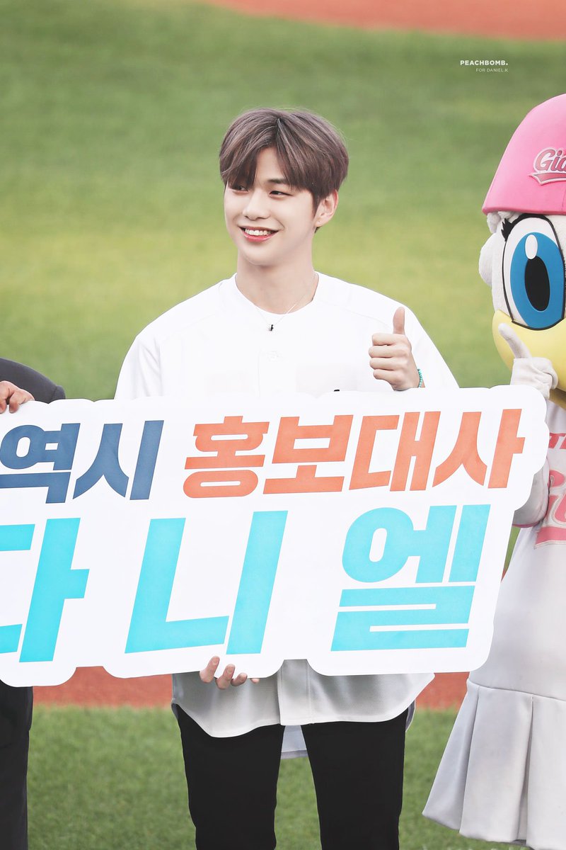 190709 ⚾️

세상 최고 귀여운 멈머를 낳은
최고의 도시 부산 ଘ(੭*ˊᵕˋ)੭*༚・°✧

#강다니엘 #KangDaniel