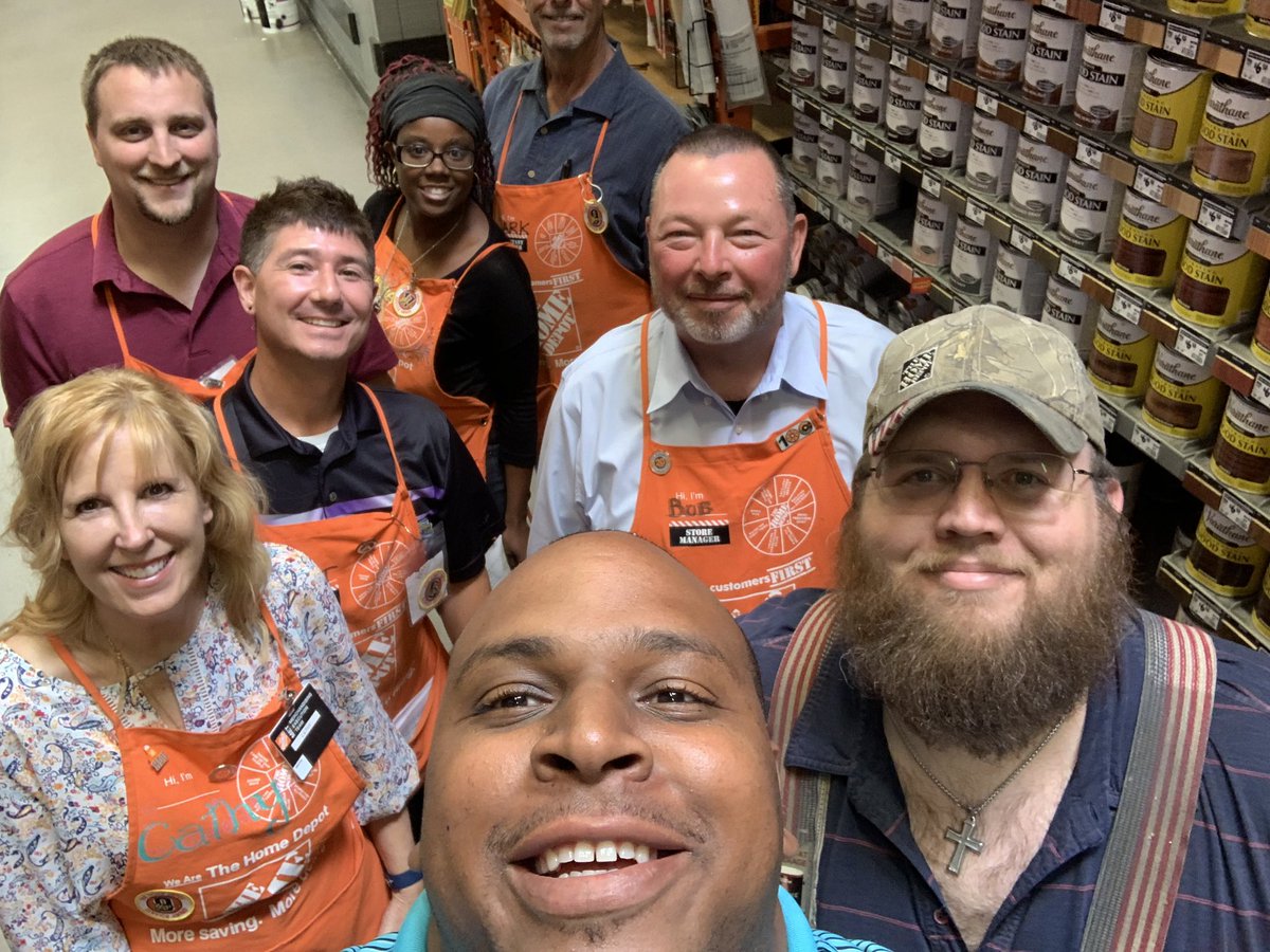 Congratulations Ken for being recognized for your exceptional customer service. We appreciate you! #D66PROUD <a href="/D66Celest/">Sheldon Celestine 🇹🇹🇺🇸</a> <a href="/MarcusCook471/">Marcus Cook</a>