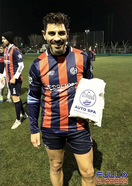 _FULLEXPRESS's tweet photo. Full express estuvo presente ayer ⚽
-
@SL_Senior vs Unión de Sta Fe.
-
San Lorenzo Senior le ganó 5 a 1 por los 4tos de final de la Copa Argentina.
Figura full express 💯 @LeanLazzaro9
-
#partido #futbol #sanlorenzo #cuervos #casla #union #santafe #gol #victoria #fullexpress https://t.co/cJdfCxZslS