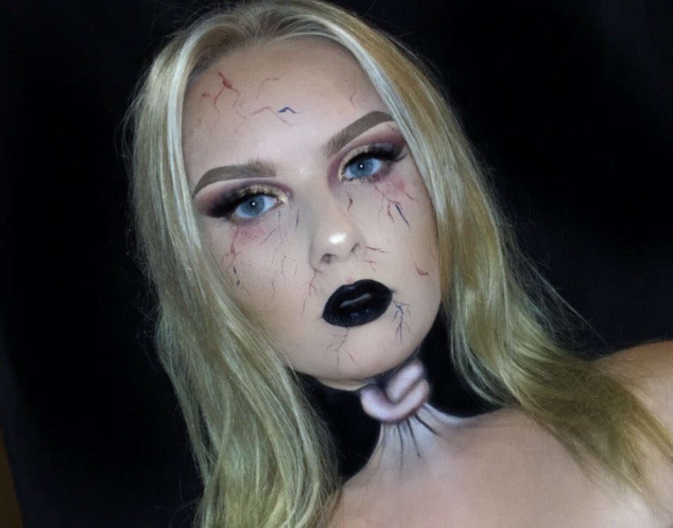 AmandaAsher12's tweet photo. I am LOVING my new face paint!! #makeup #beauty #makeupartist #mua #fashion #makeuptutorial #love #like #photography #hair #model #skincare #maquiagem #beautiful #makeupaddict #follow #lashes #makeuplover #style #cosmetics #lipstick #wedding #instagood #instamakeup #facepaint https://t.co/s86haO0TAl