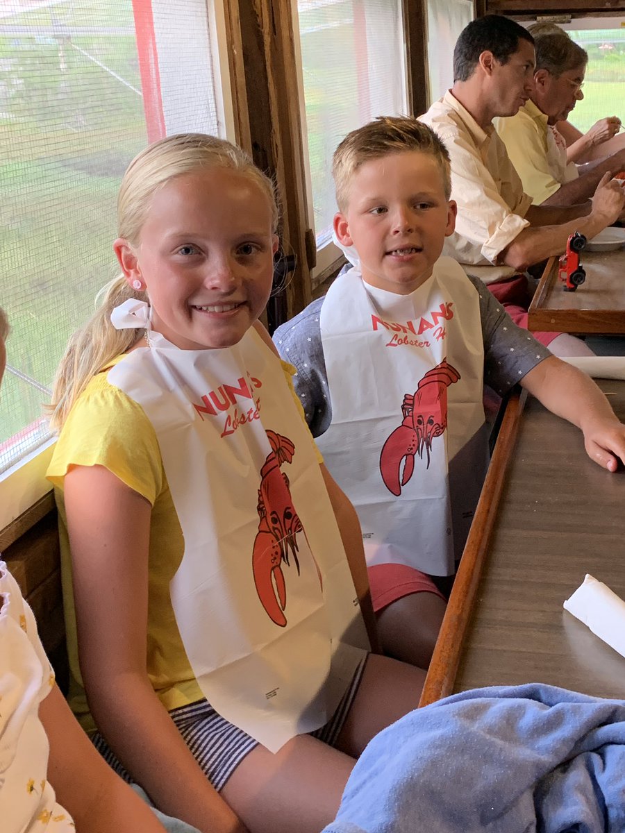 wilkinsaw's tweet photo. It’s about to go down up here in Maine! #Lobstertime 🦞 https://t.co/VBTwHj4Fbg
