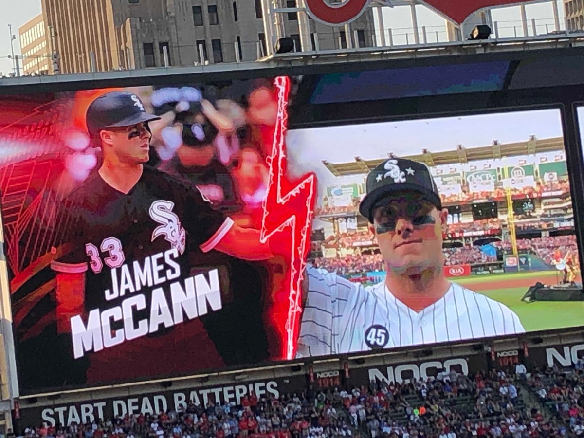 ETNreisenweber's tweet photo. Former β¦@erie_seawolvesβ© catcher James McCann introduced. β¦@JamesMcCann34β© #seawolvesintheshow https://t.co/mMYTS9xERm