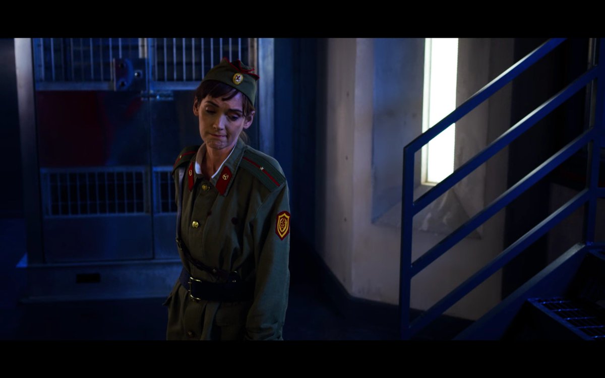 Stranger things. Вайнона райдер очень странные дела 3 сезон. Стив харрингтон и робин. Райдер осд. Стив харрингтон и дастин.