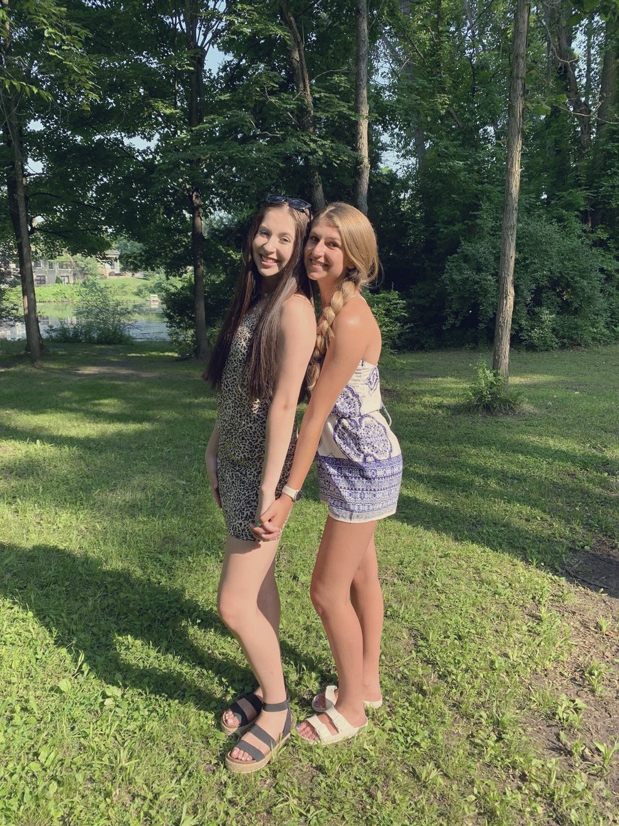 BrookeWaling's tweet photo. HAPPY 17th BIRTHDAY JENNA💓🎂🎉@jennagalecki  hope you had the absolute best day...glad i got to spend it with you💓 loveddd having math with you and eating our avocado rice cake breakfast everyyy morning🥑lolll enjoy 17 love u!!!!🎂🎂🎂 https://t.co/aCGigiYgbS
