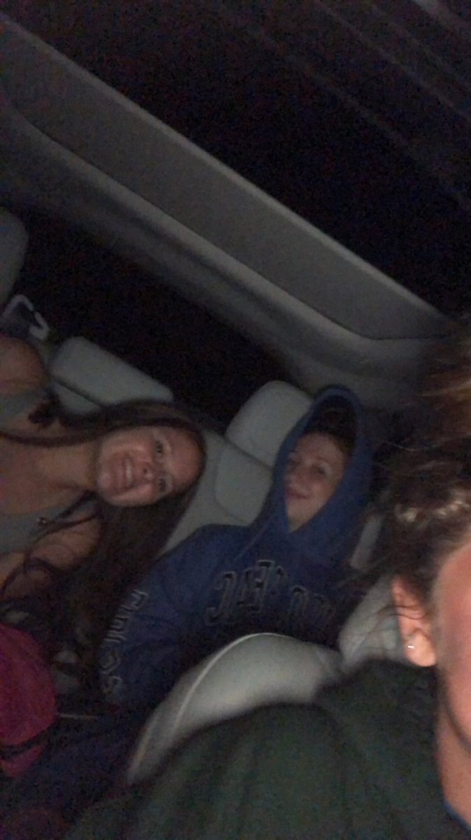 BrookeWaling's tweet photo. HAPPY 17th BIRTHDAY JENNA💓🎂🎉@jennagalecki  hope you had the absolute best day...glad i got to spend it with you💓 loveddd having math with you and eating our avocado rice cake breakfast everyyy morning🥑lolll enjoy 17 love u!!!!🎂🎂🎂 https://t.co/aCGigiYgbS