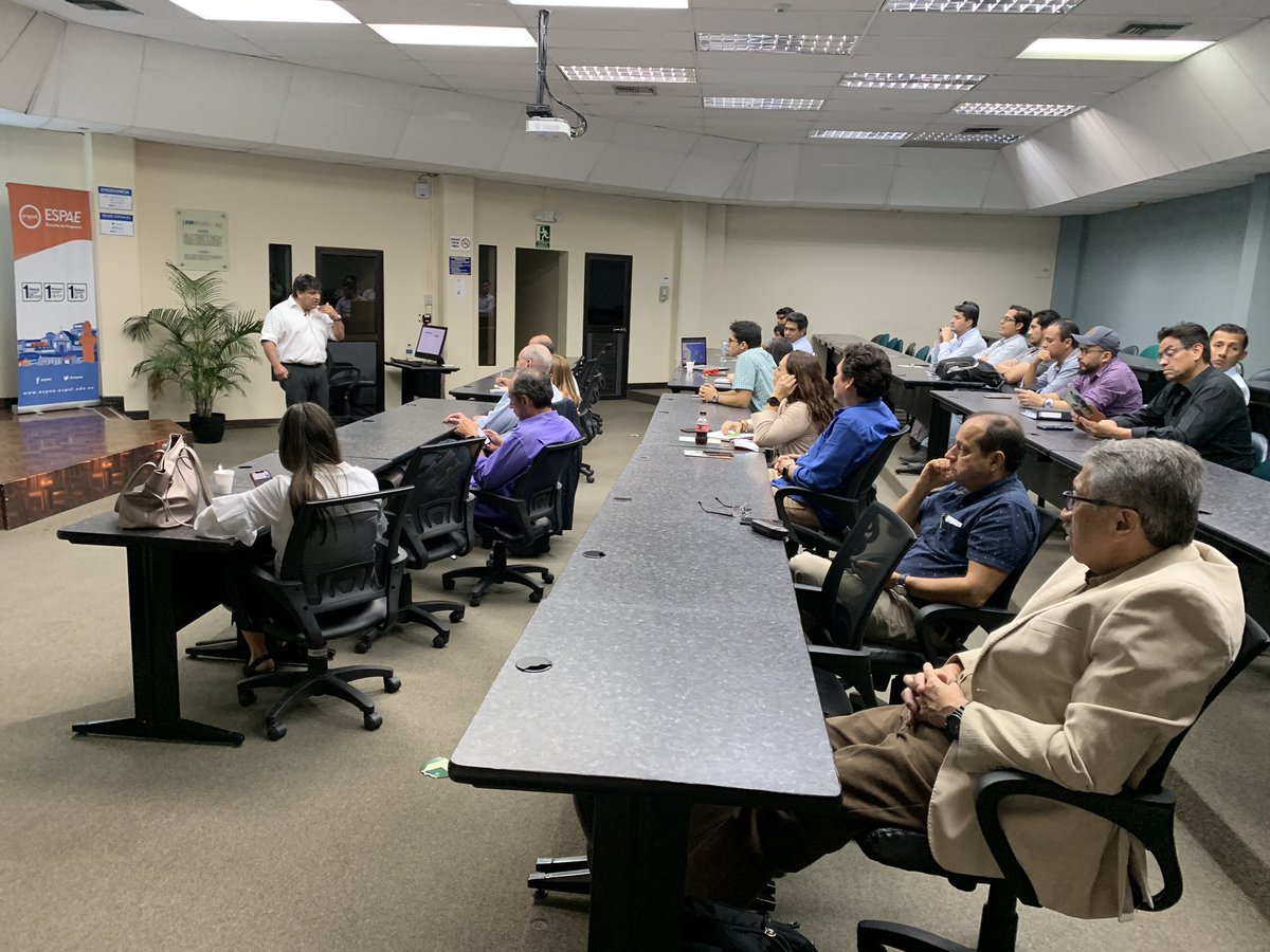 aquezada47's tweet photo. Ed Villegas, emprendedor y empresario ecuatoriano de Silicon Valley explica su realidad en su presentación “De la  servilleta al mercado “ para la ESPAE ESPOL y sus unidades I3Lab de Innovación y emprendedores y Ángeles EC nuestra aceleradora de inversión. https://t.co/YSdjbbgLfr