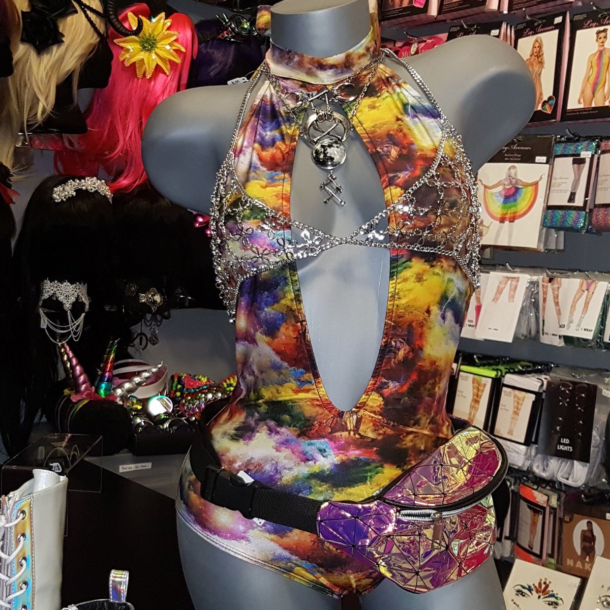 Festival season is in full swing! What are you wearing?
#festivalfashion #fannypack #ravewear #edmontonravers #shoplocalyeg #chainbra #moonnecklace