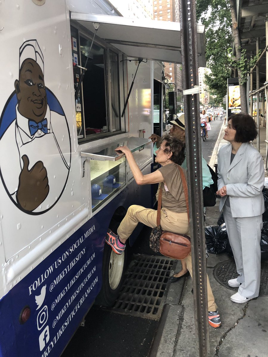 tildendemocrats's tweet photo. What’s a summer petition wrap party without dessert? Thanks to  @MikeyLikesItNY came out to give our great Democratic clib members a  scoop of fab ice cream! https://t.co/pmqmE6ykdP