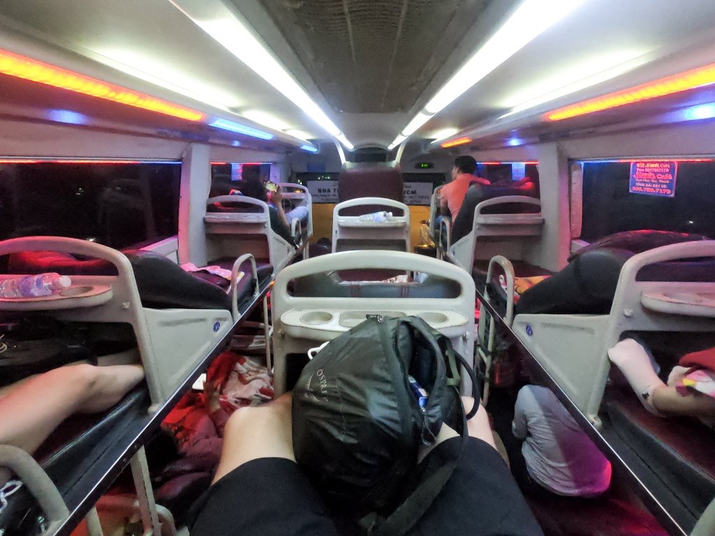 The Sleeper Buses of Vietnam felloutofthenest.com/2019/07/10/the…